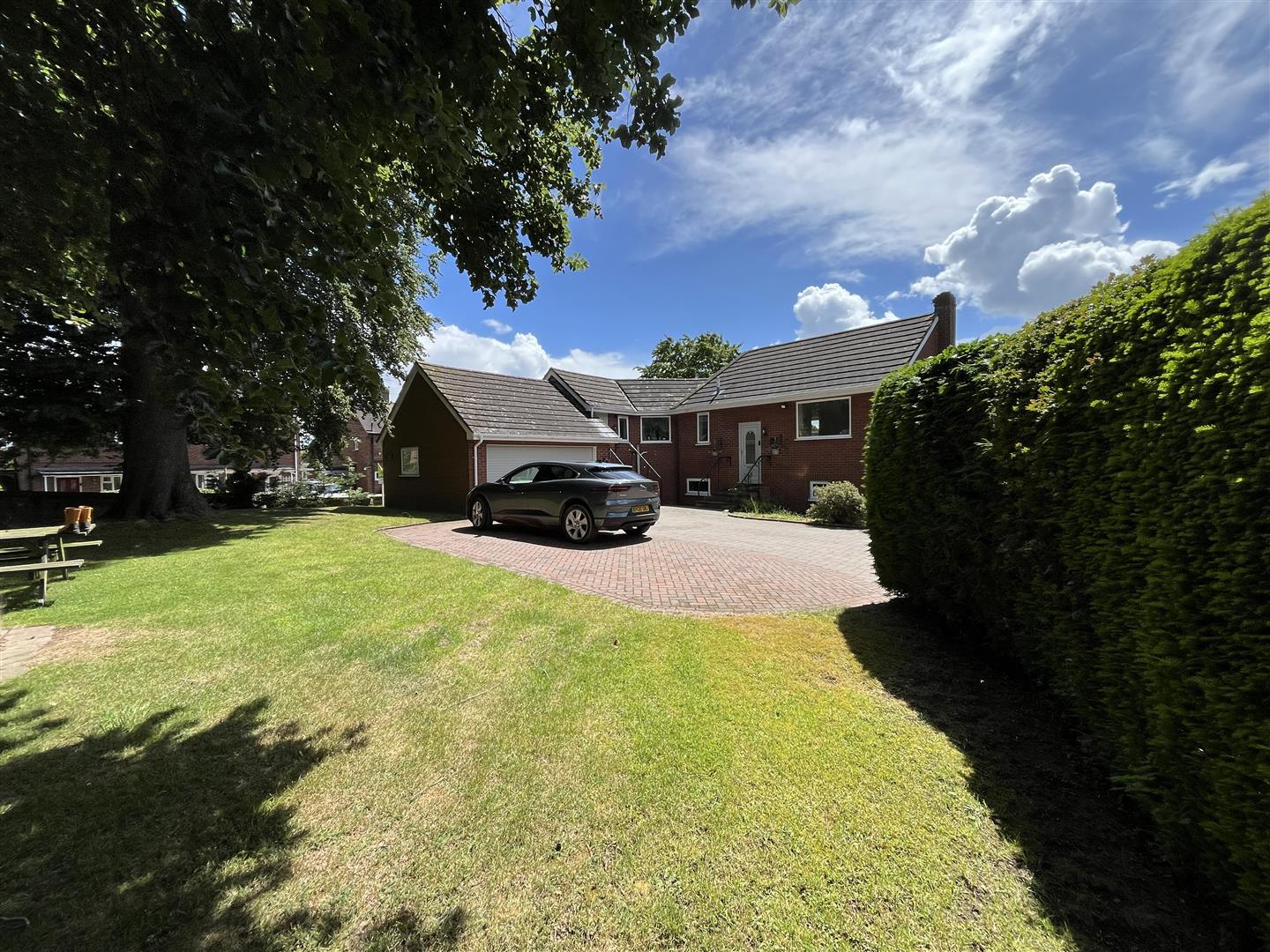 Oakdene Lowe Hill Road, Wem, SY4 5UA For Sale